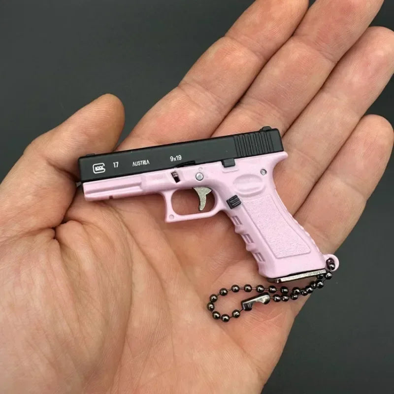 1:3 Mini G17 Metal Toy Gun Model Alloy Keychain Detachable Look Real Collection Hanging Chiristmas Birthday Gifts for Boys Adult