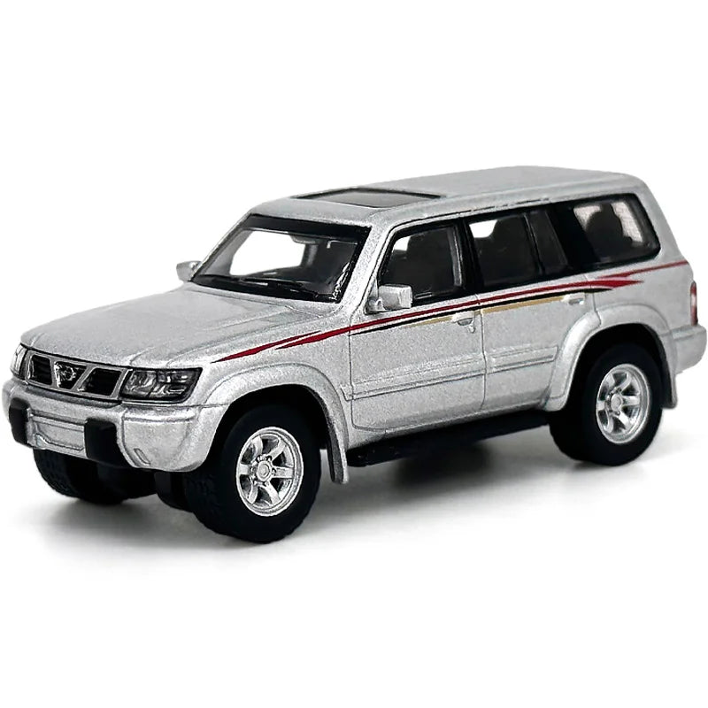 1:64 Scale Nissan Patrol 1998 Y61 Car Model 1:64 Metal Diecast Miniature Ariya X-trail Q50S Q70L QX70S QX60 QX80 Vehicle Toys